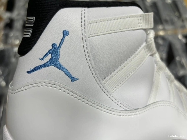 Jordan Blue CT8012-104 11 Air legend 0802